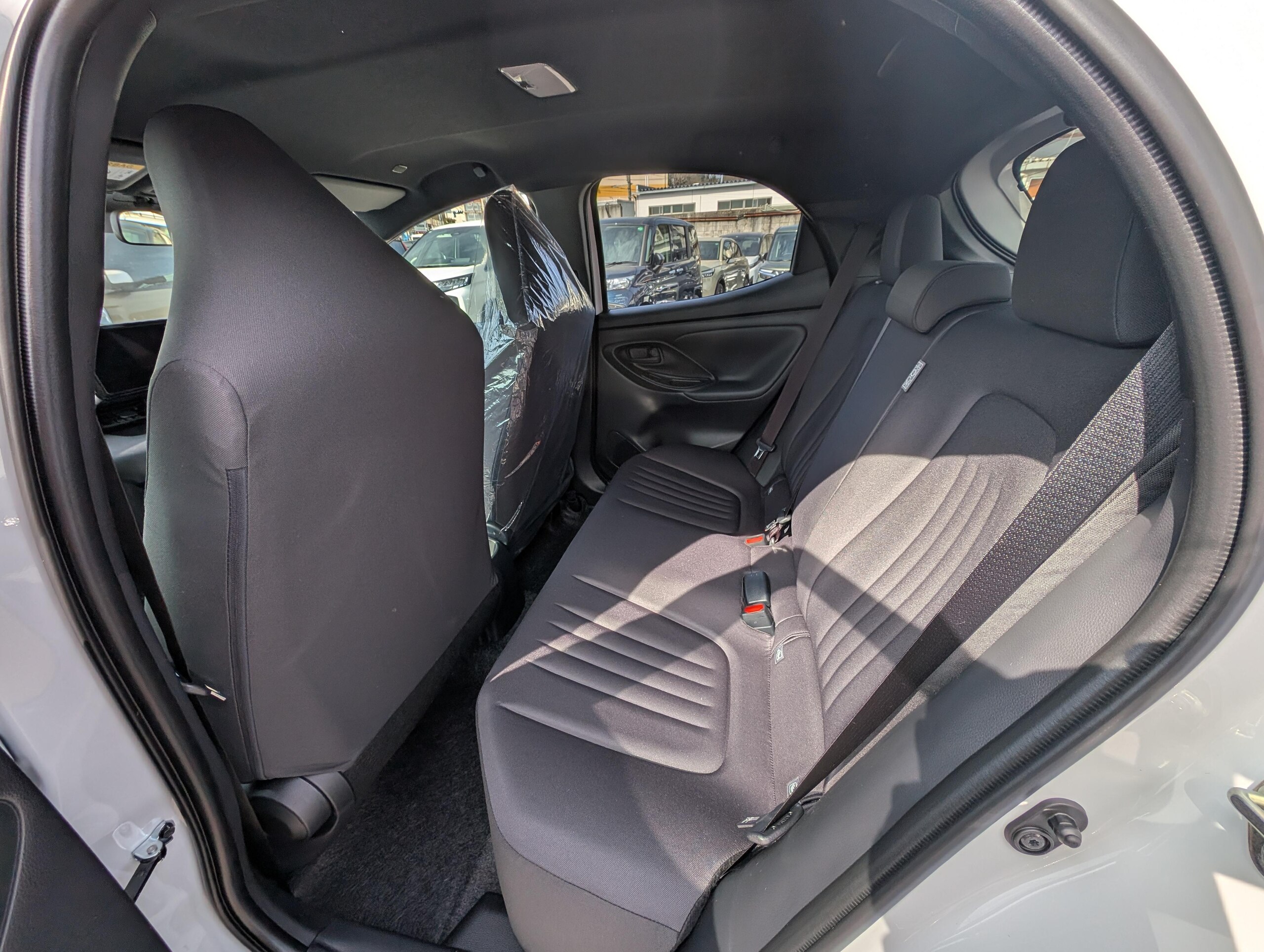 Car Image 16