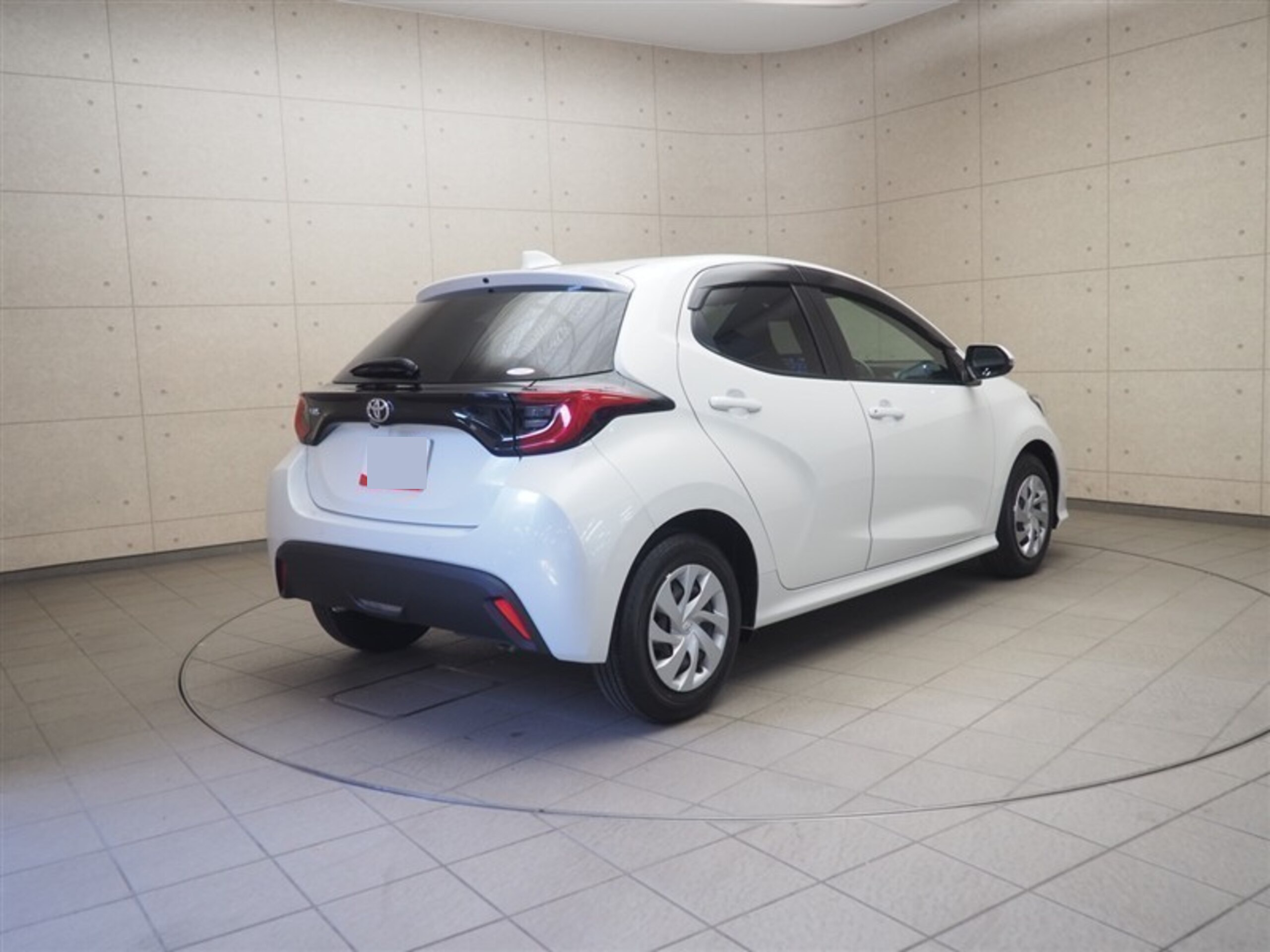 Car Image 4