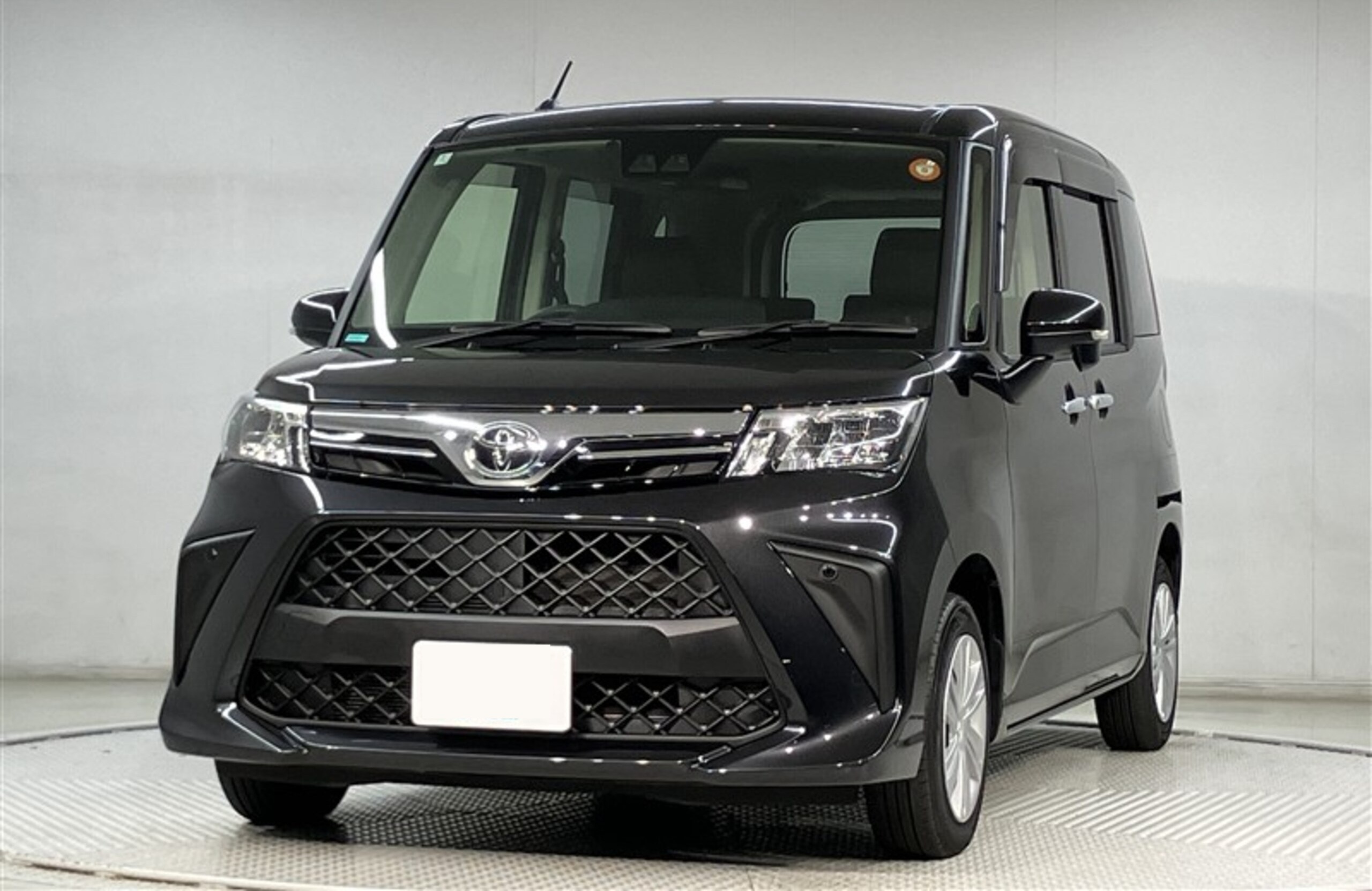 TOYOTA 5BA-M900A
