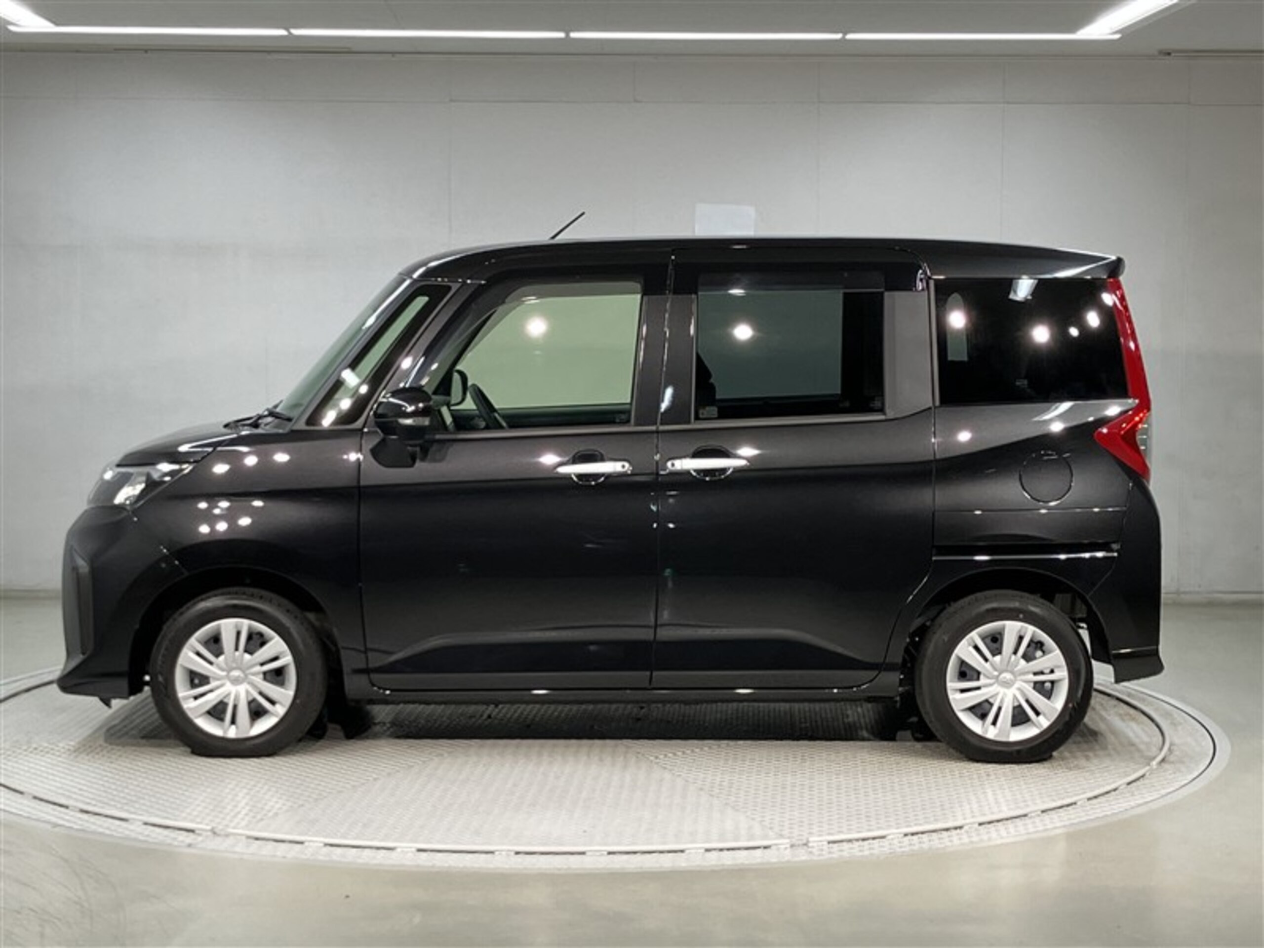 Car Image 2