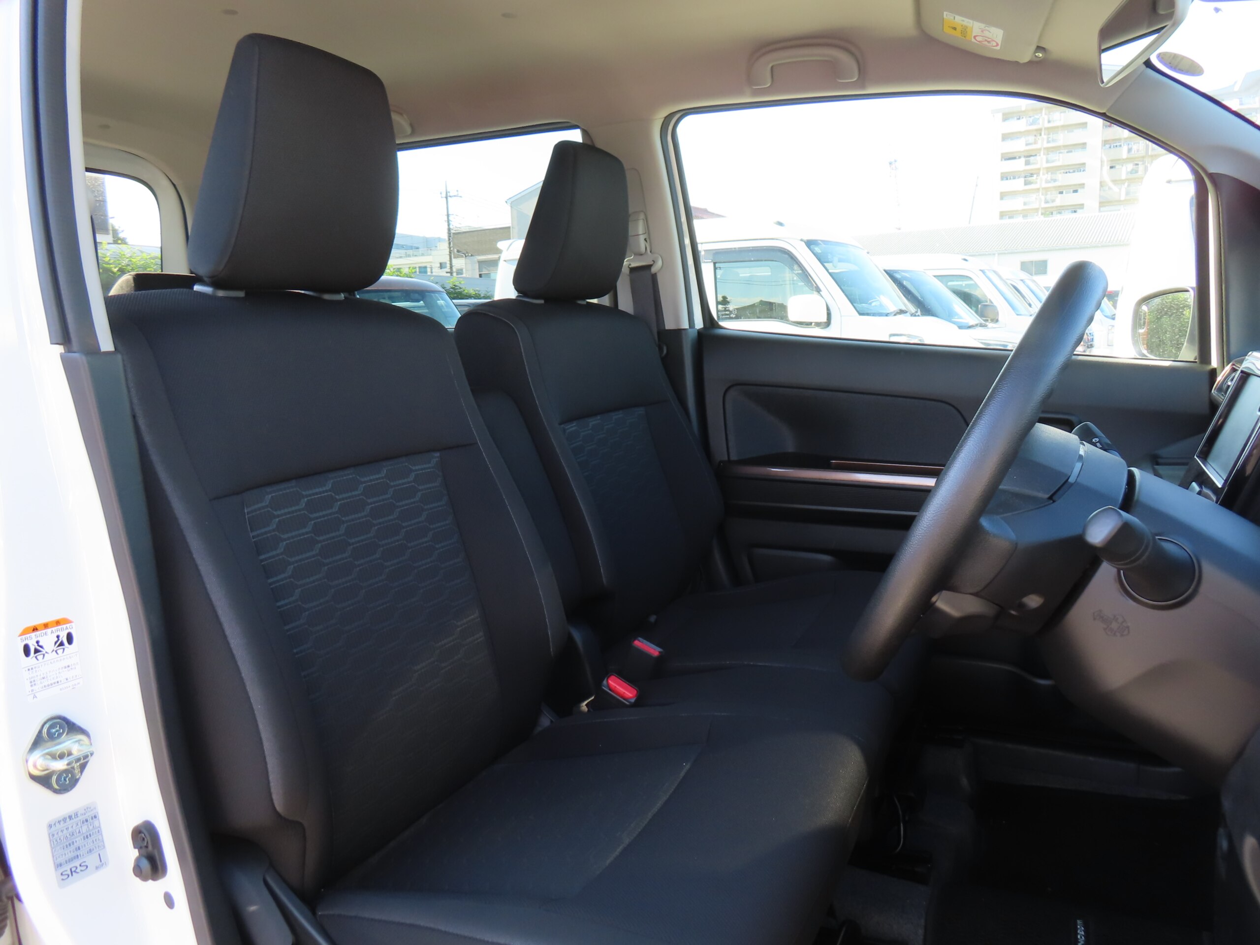 Car Image 13