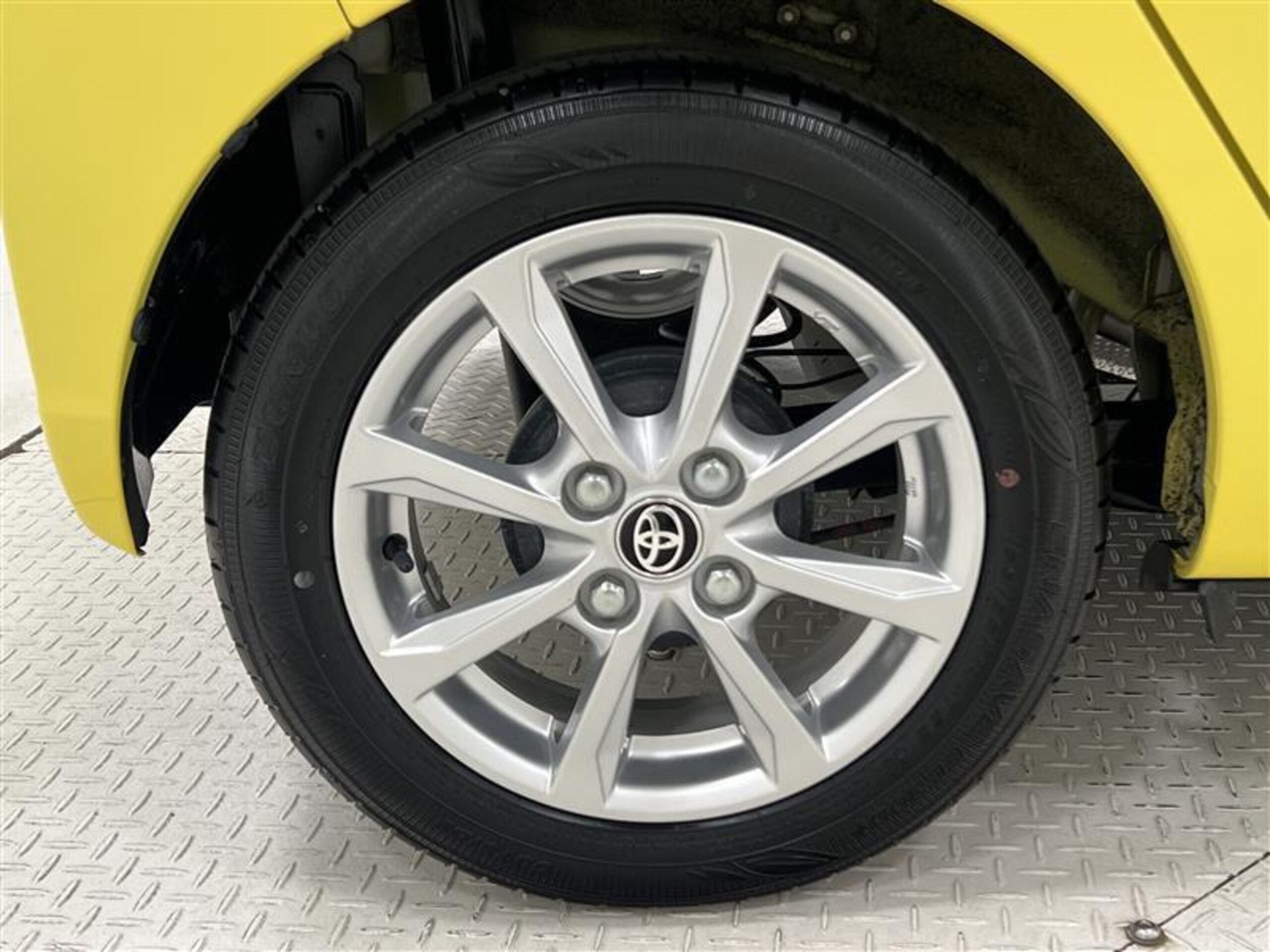 Car Image 6