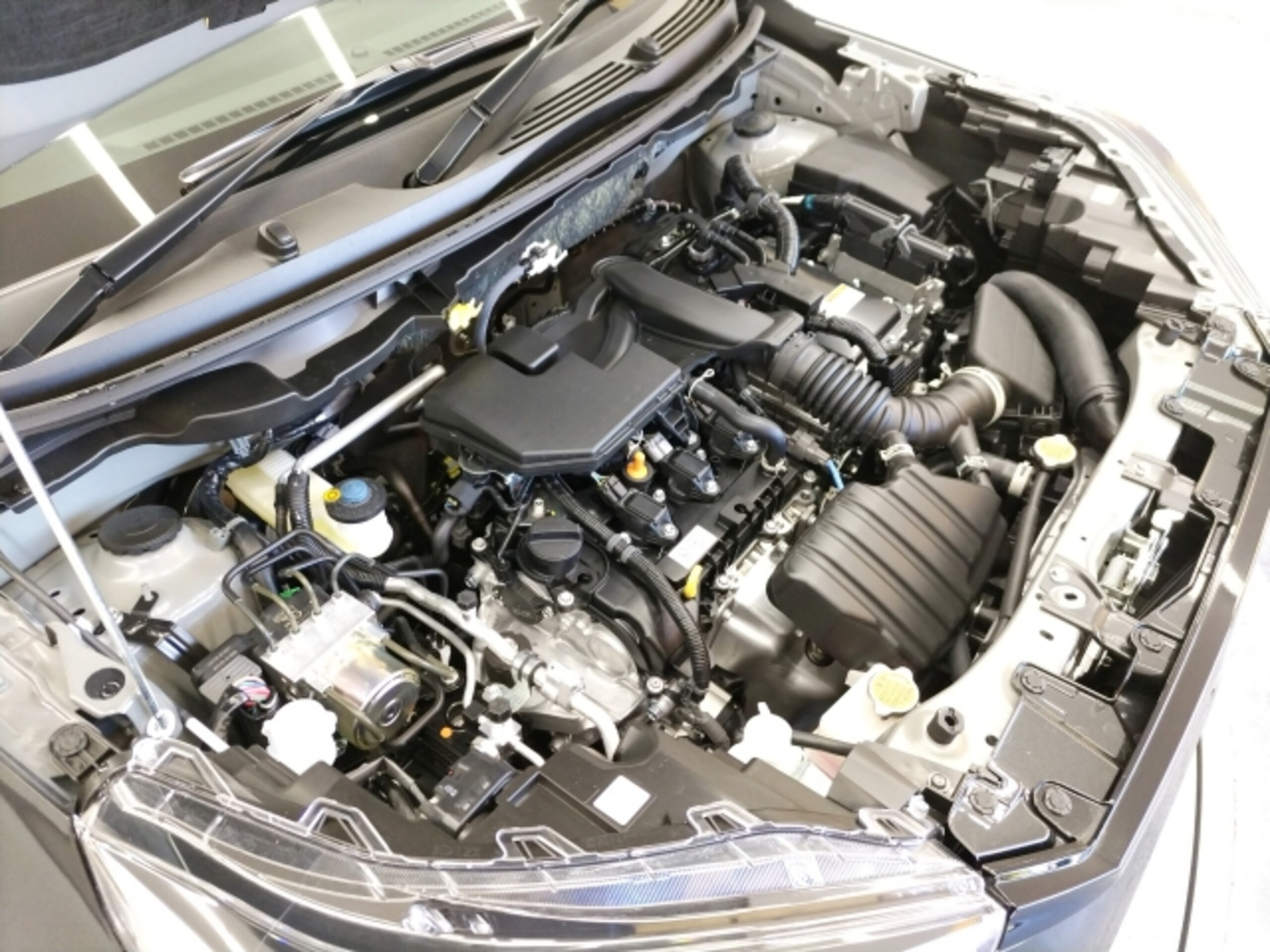 Car Image 17