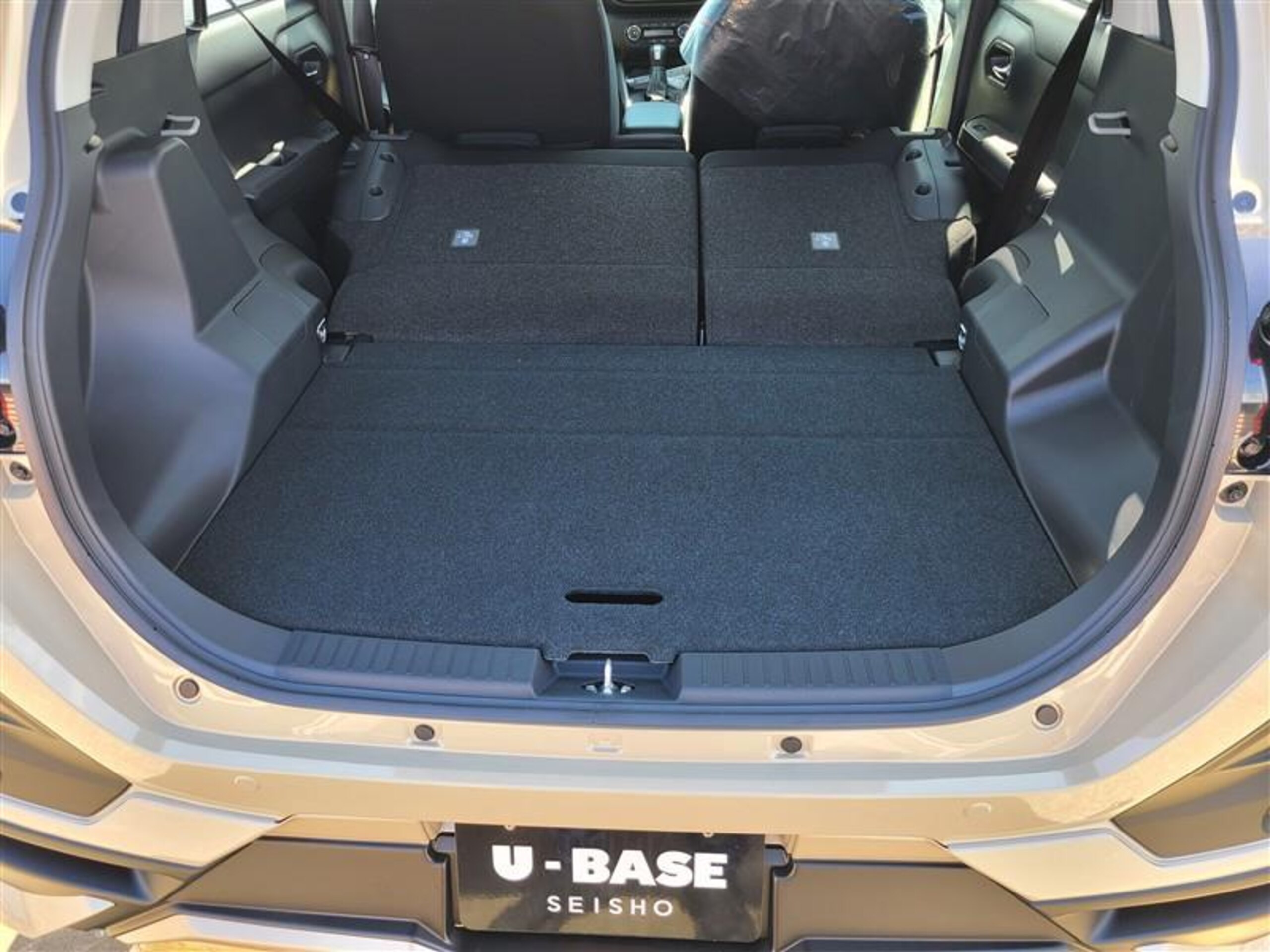 Car Image 8