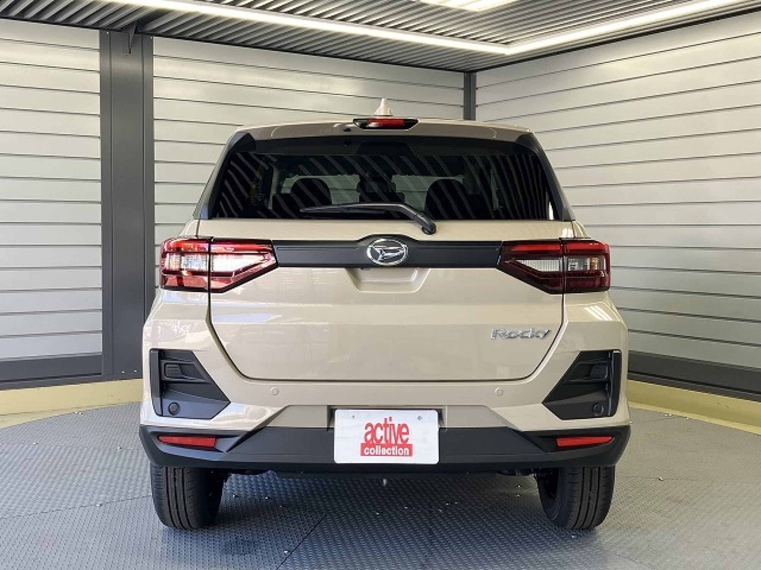 Car Image 5